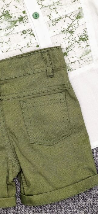 Set PICOSSA compus din pantaloni scurti si camasa