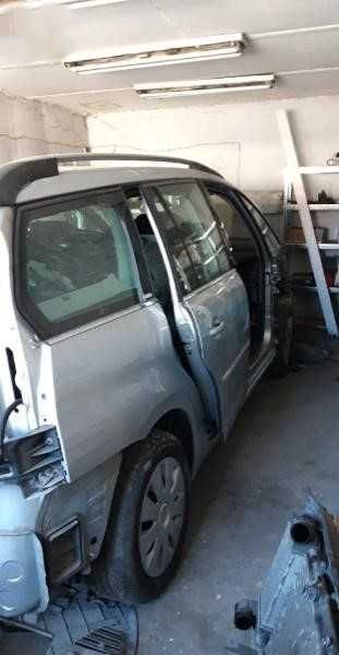 Citroen C4 Picasso 2.0HDI на части
