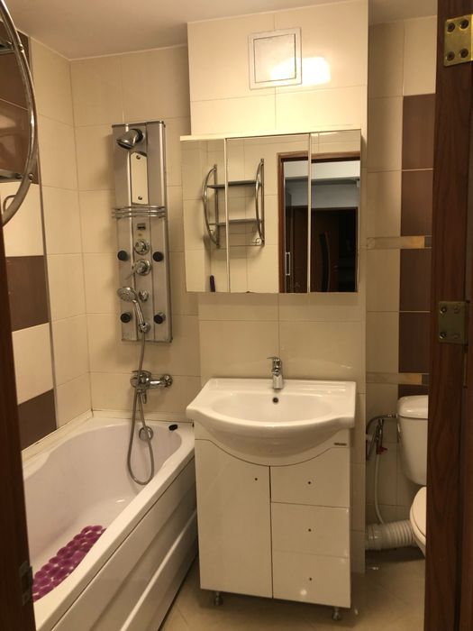 Proprietar, inchiriez ap 2 cam decomandat, Piata Dacia, mobilat/utilat