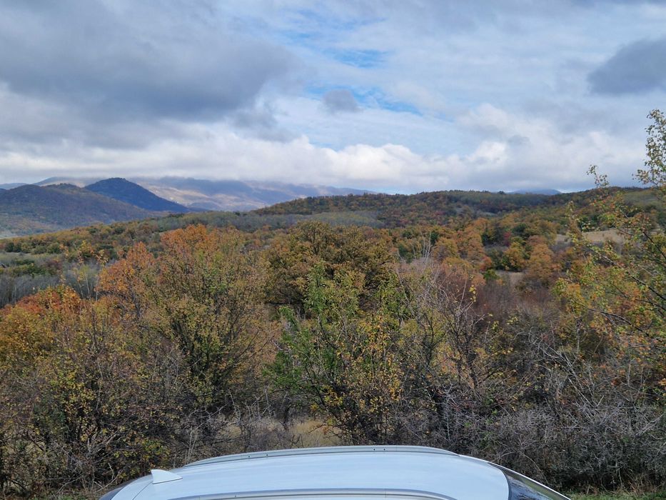 Двуетажна къща в с. Чехларе