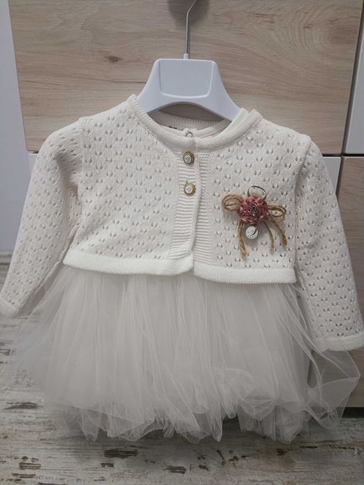 Бяла детска рокля