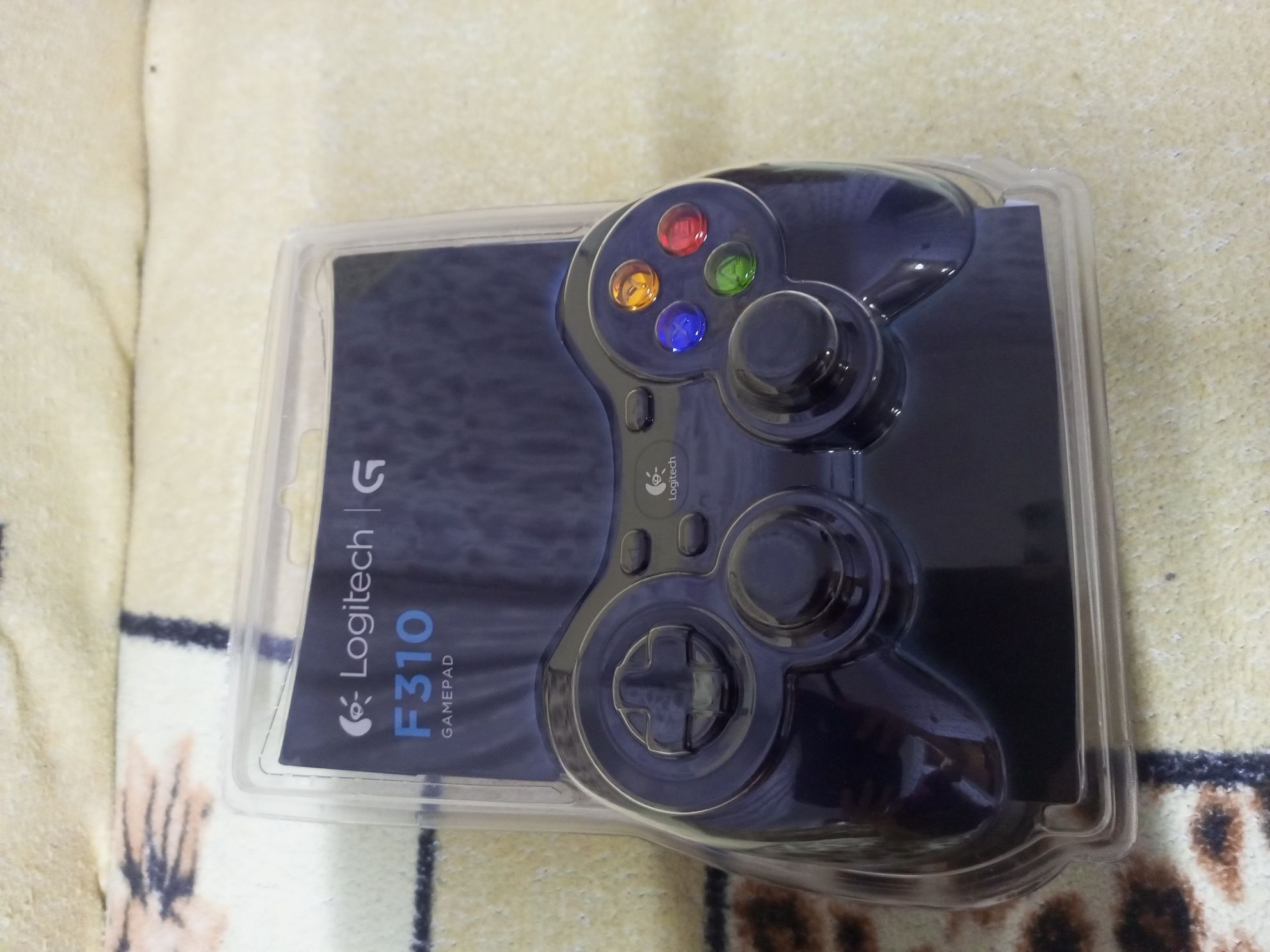 Продам геймпад Logitech F310