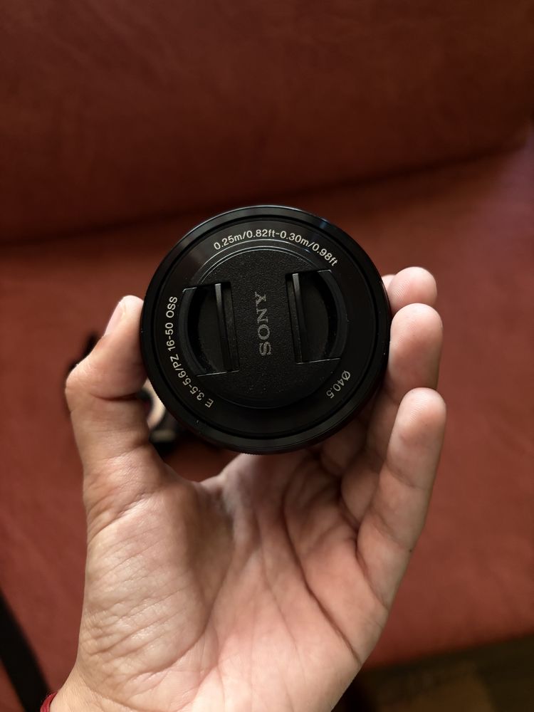 Sony a6000 + 16-50 mm kit lens e-mount