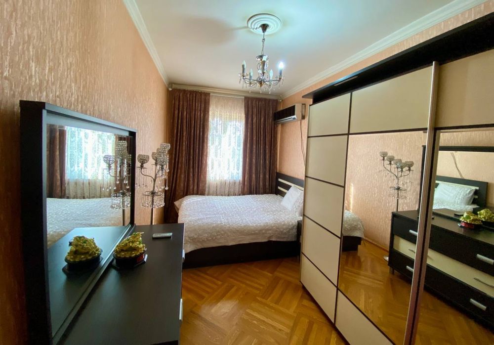 Срочно продается 3х комнатная квартира Паркентский рынок