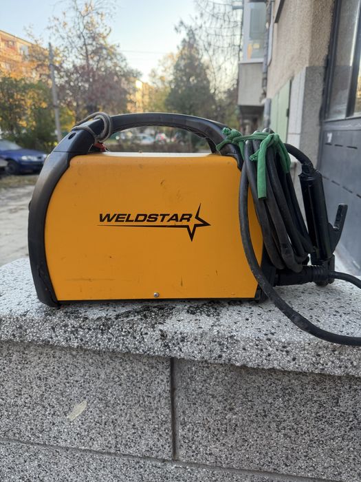 Продавам много малко иползван инверторен електрожен WELDSTAR POWER 200