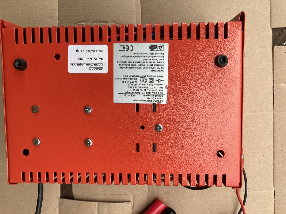 Redresor Auto Germania Absaar 12v ca Nou