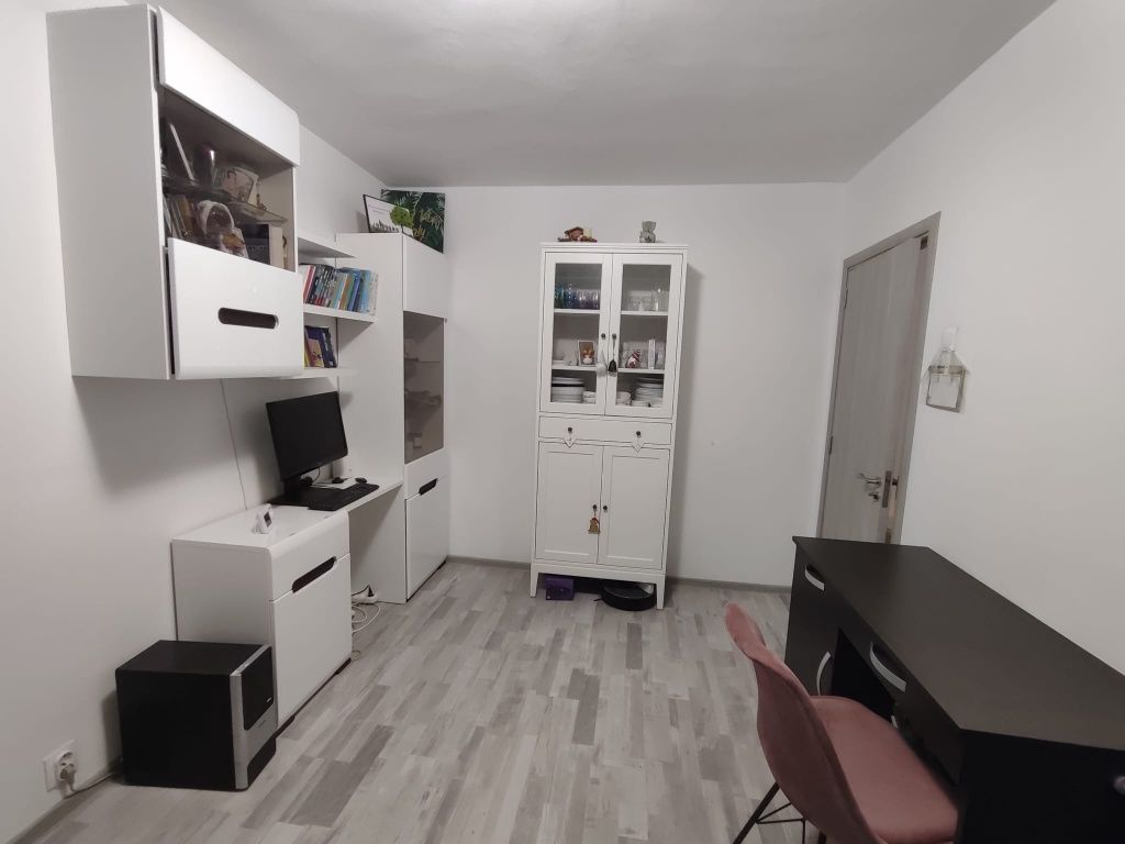 Apartament la cheie, 3 camere, Aleea Godeanu, etaj 3/4 – 59.500 €