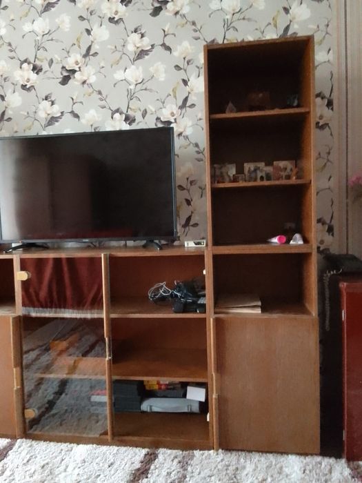 Продам стенку цвет орех