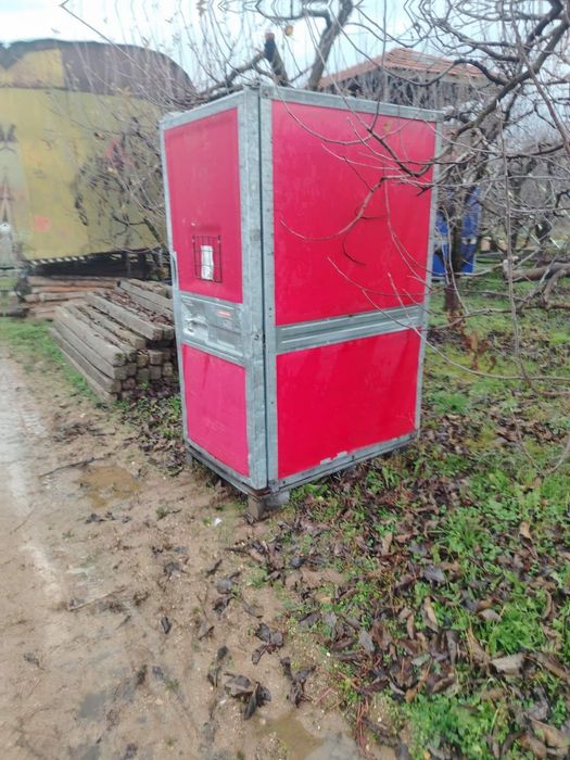 Термобокс подходящ за тоалетна