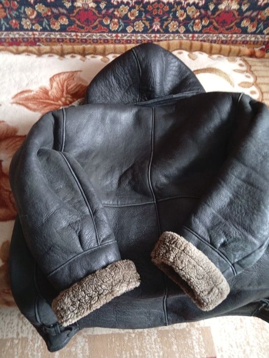 Продам мужскую куртку "Пилот" (дублёнка).