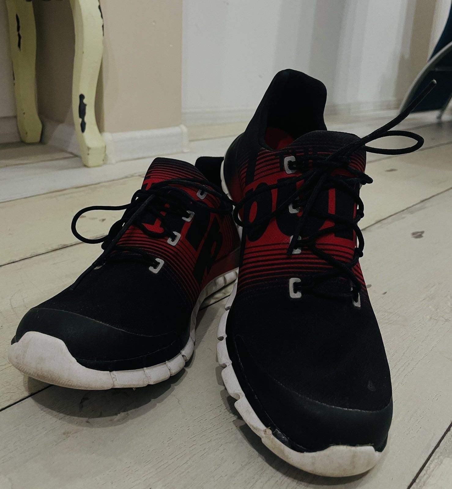 Маратонки-Hugo,Puma, Adidas и др.