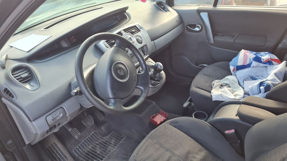 Renault Megane Scenic 1.9DCI , Рено Меган Сценик 1.9 ДЦИ На Части !!!