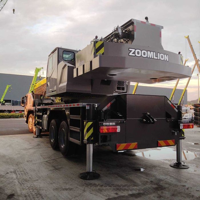 Автокран 55 тонна Zoomlion ZTC550H
