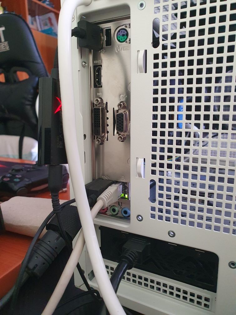 Unitate PC portabila, configurabila, i5-9500, 16gb ram, RX 5700xt 8gb