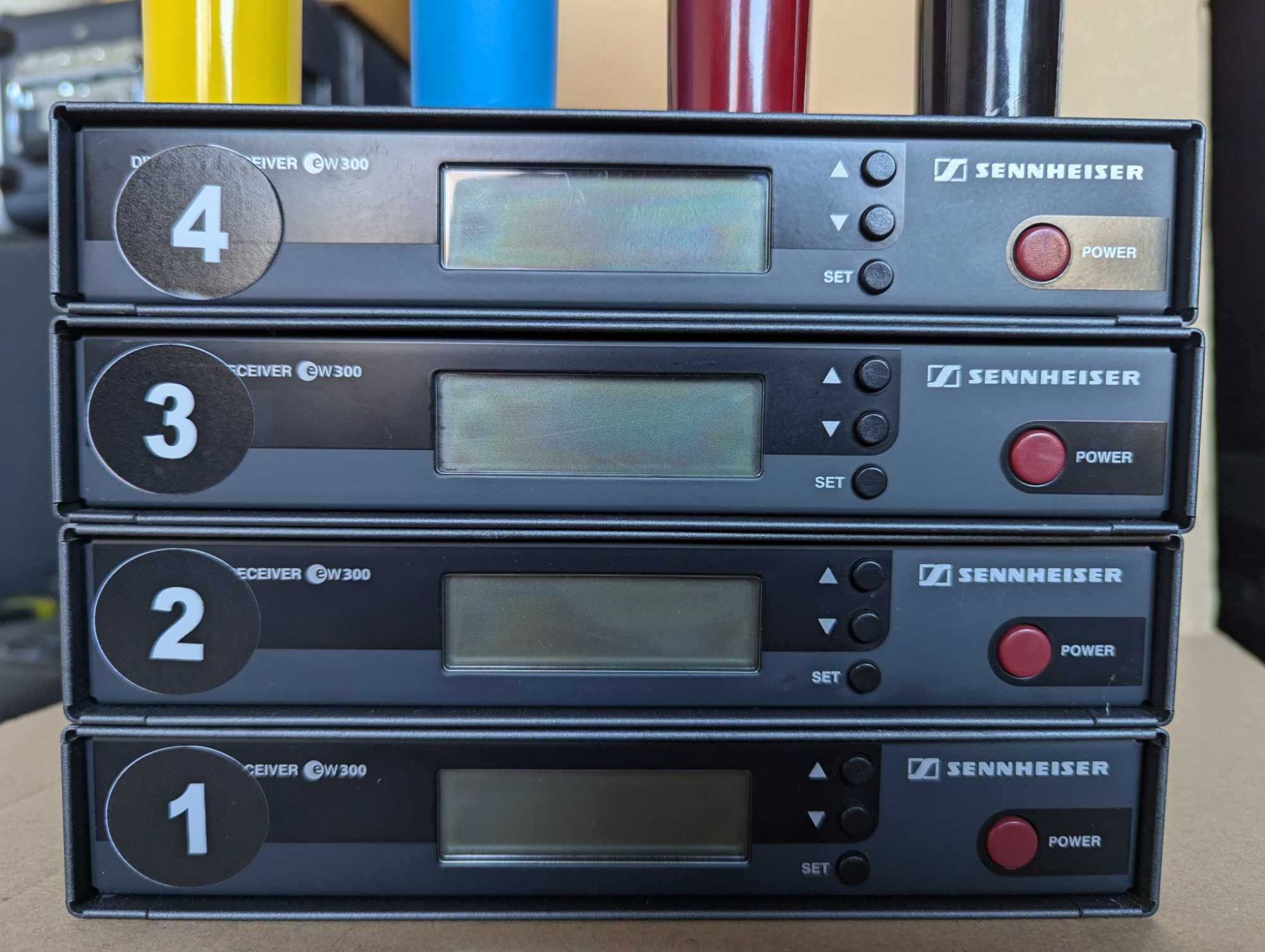 Audio-Technica ATW-T702 + Sennheiser EW300