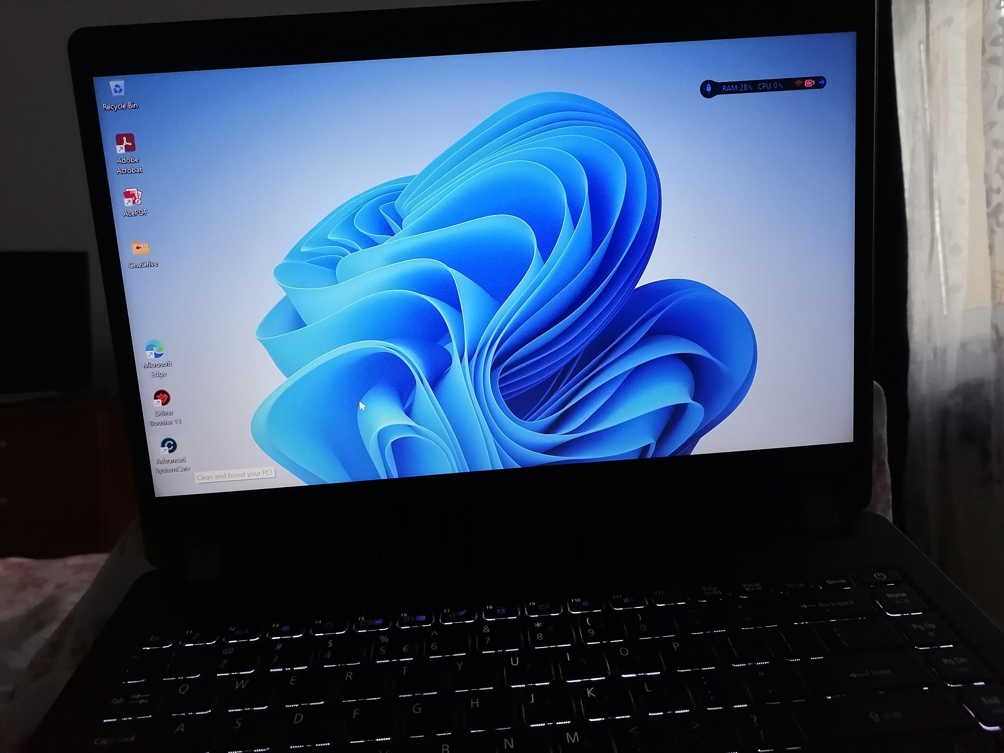 Laptop ultraportabil Acer Travel Mate 700 gb ssd 16 ram