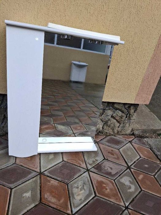 Mobila de baie – set complet

Nu asigur transport.