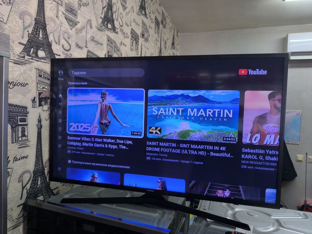 Телевизор Samsung UE43KU6079U - UHD 4K - 43 инча смарт тв.