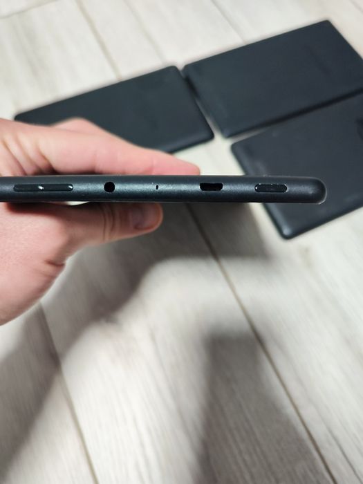 Tablete Amazon Fire 7 si Fire 8 - pentru piese sau reparatie (4 bucati