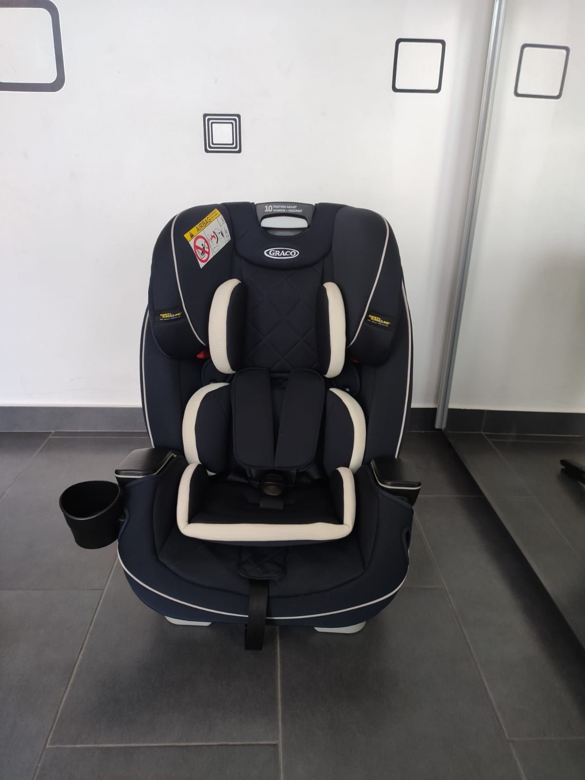 Scaun auto Graco Slimfit LX cu isofix pentru copii intre 0 și 36 kg