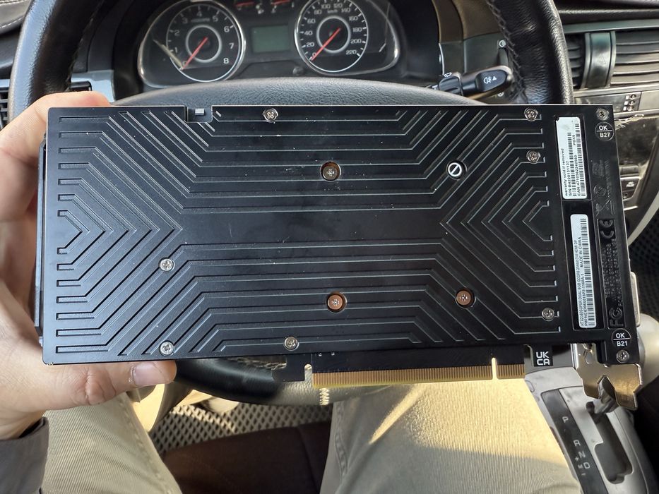 RTX2060 SUPER DUAL 8Gb + i5  10400