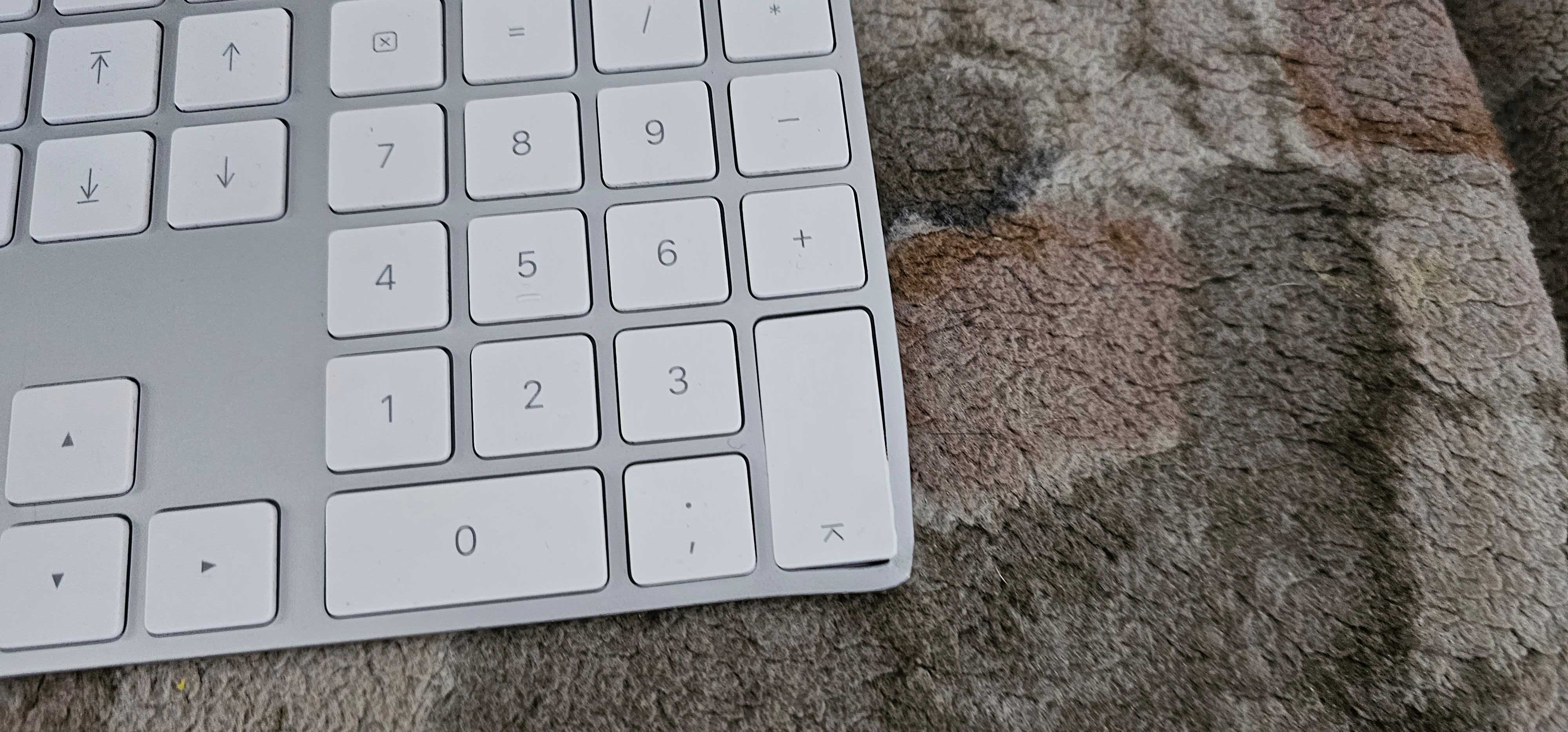 Tastatura Apple Magic Keyboard cu numpad, defect  A1843