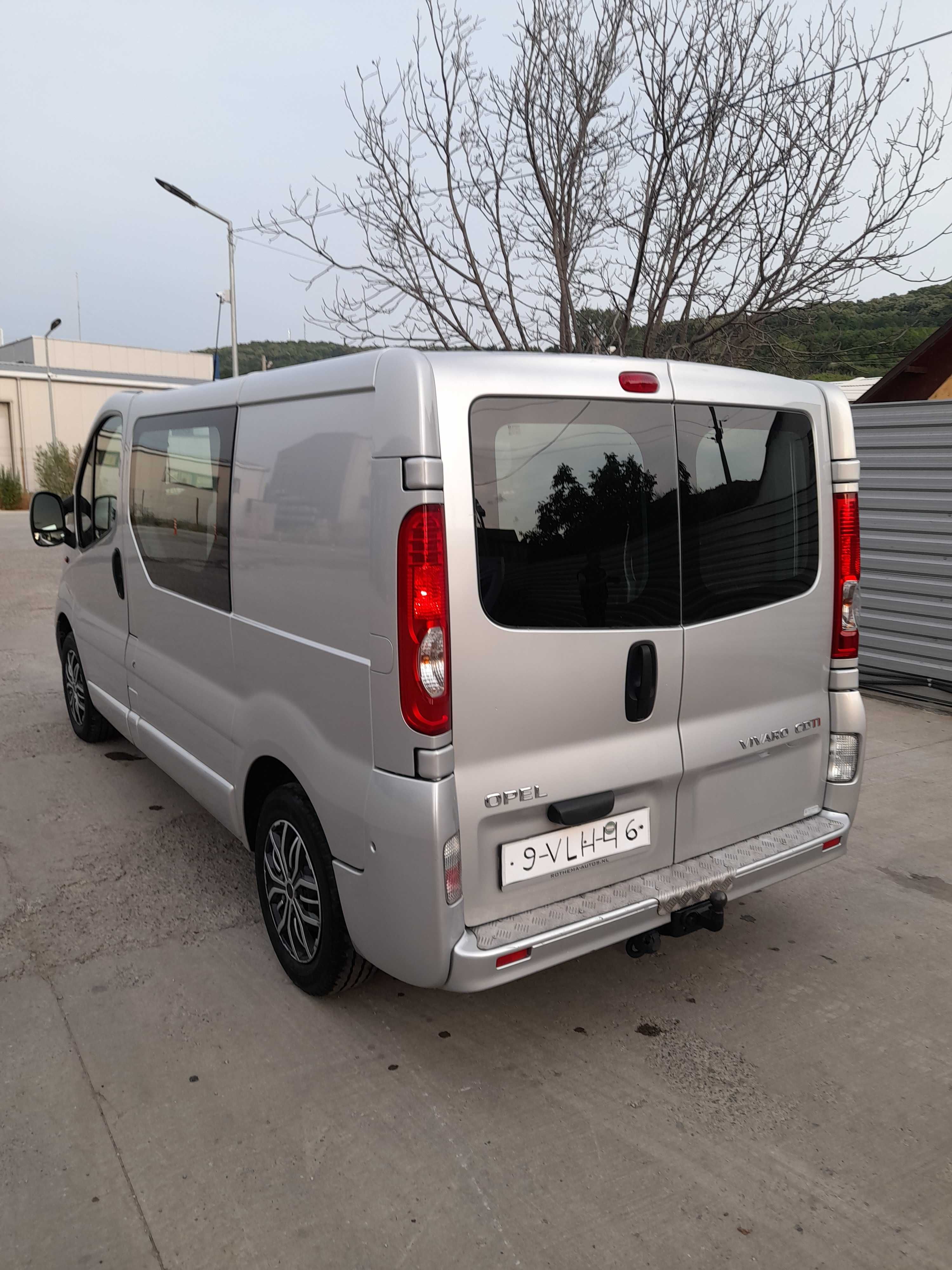 Opel Vivaro 2.0 cdti doka