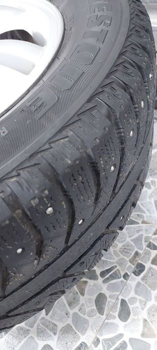 Шиповые шины нв зиму 215/60/R16