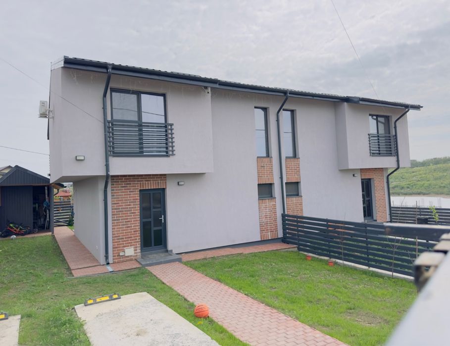 Casa 4 Camere, 116 mp, Valea Adanca - Miroslava