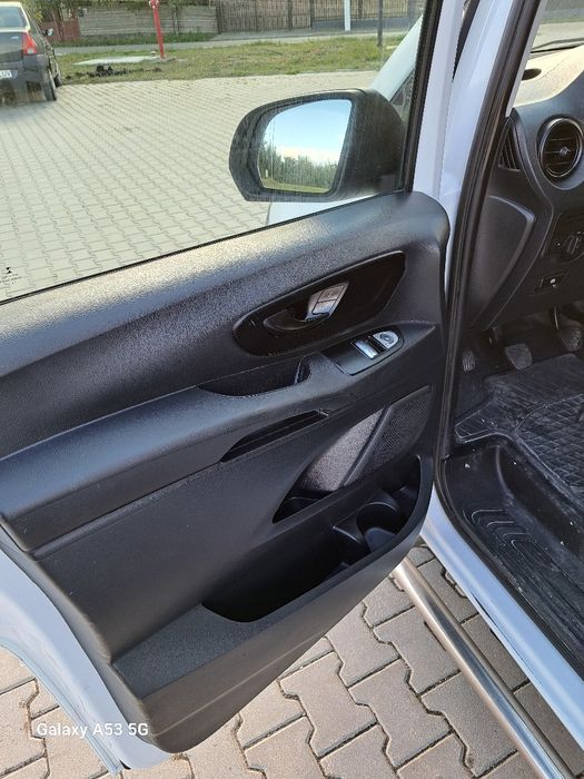 Vând Mercedes Vito 109 , 1,6 Diesel, 2015