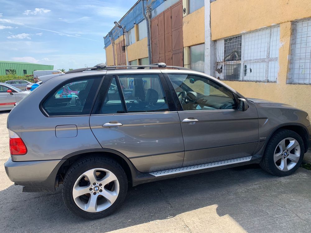 BMW X5 e53 3.0 facelift