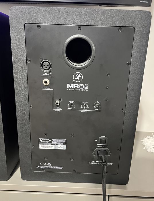 Monitoare de studio Mackie MR8 Mk3