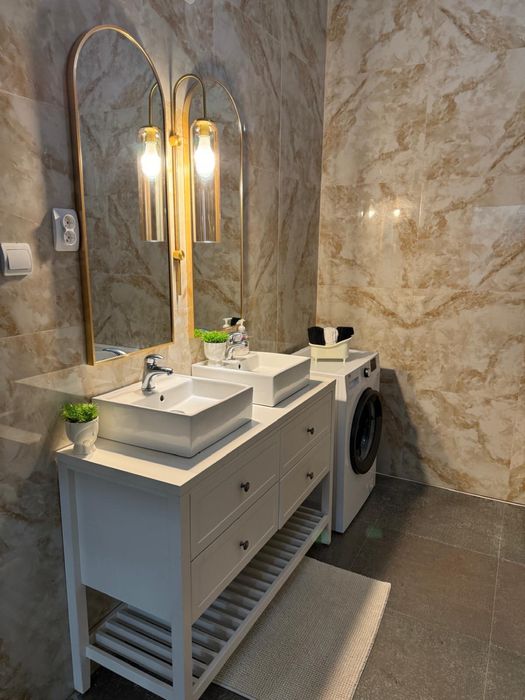 Apartament 3 camere ultracentral la casa de Inchiriat