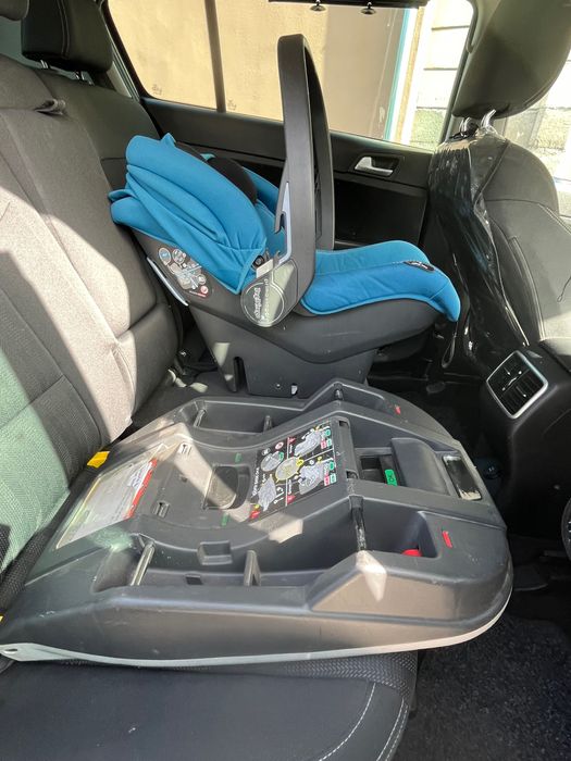 Бебешко кошче за кола с база Peg perego