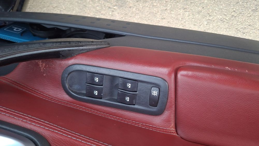 Renault Megane decapotabil motor 2l benzina cutie automata