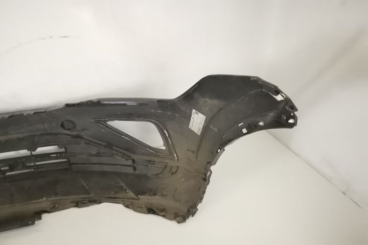 Предна броня Оригинална С Датчици И Предна Пола В Добро Състояние Фолк