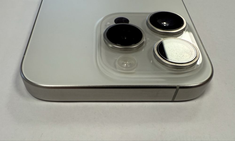 iPhone 15 PRO 256 Gb Alb