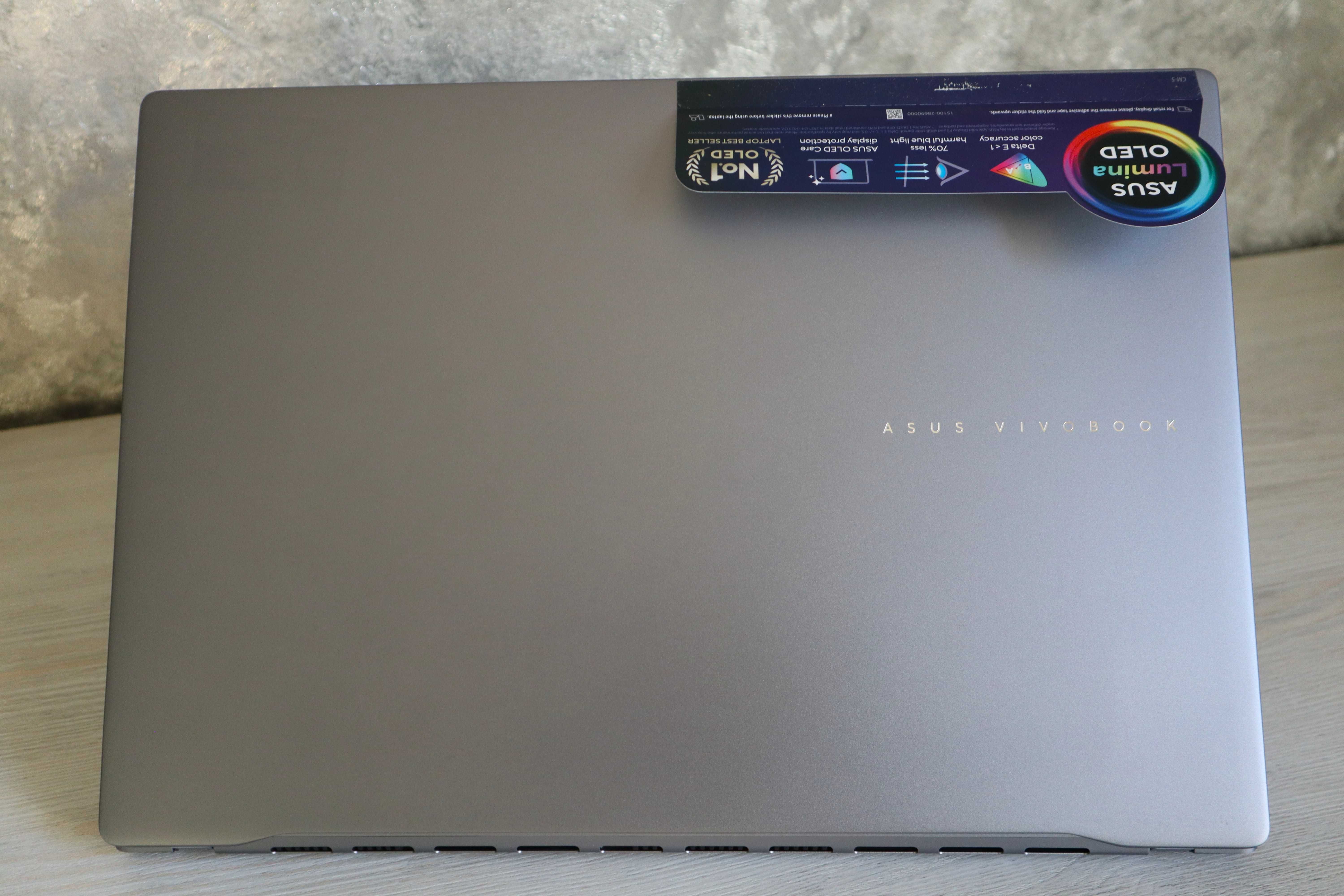 Asus VivoBook/Ultra 7-155H/16GB DDR5/1TB SSD/Display OLED 120Hz 3k