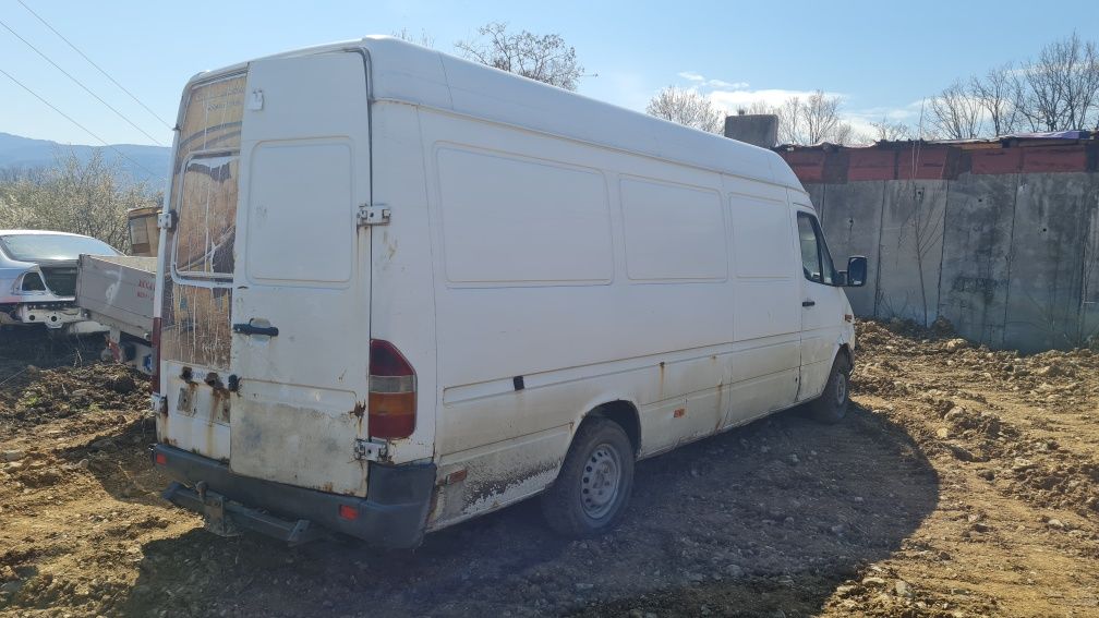 Mercedes Sprinter 2.2CDI 313 , Мерцедес Спринтер ЦДИ На Части !