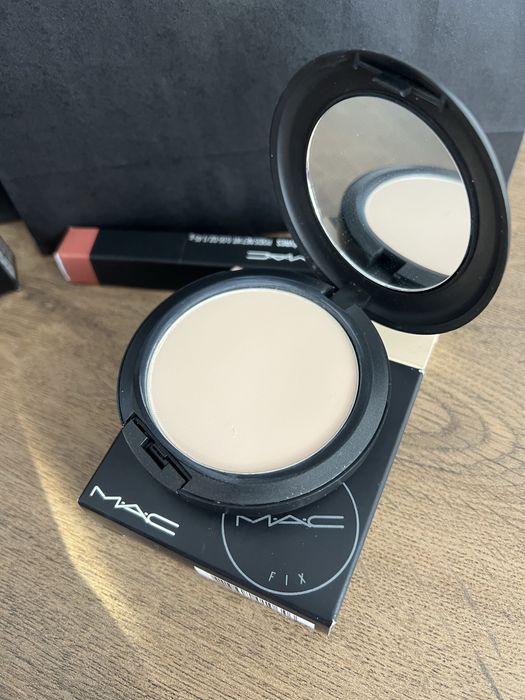 Гримове MAC 100% оригинални, от лична колекция!