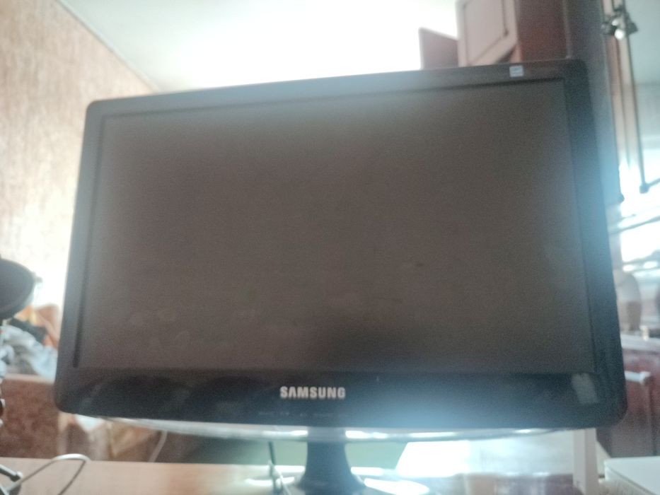 Продам монитор 60гр