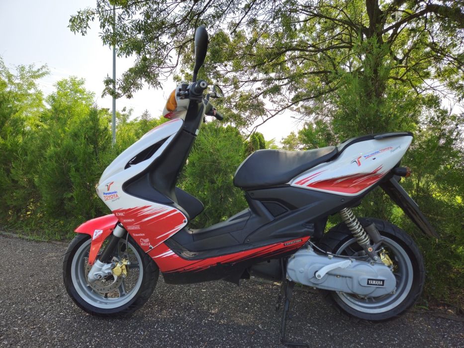 Scooter Yamaha Aerox 50 cm condiție unicat !