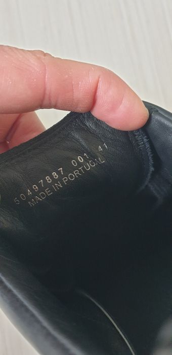 Hugo Boss Leather  41/26см ОРИГИНАЛ Мъжки спортно - елегантни  ест. ко