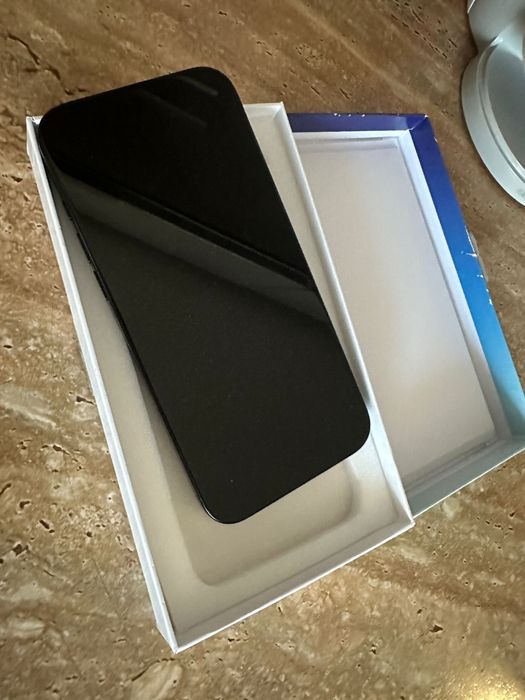 Iphone 16 pro max nou
