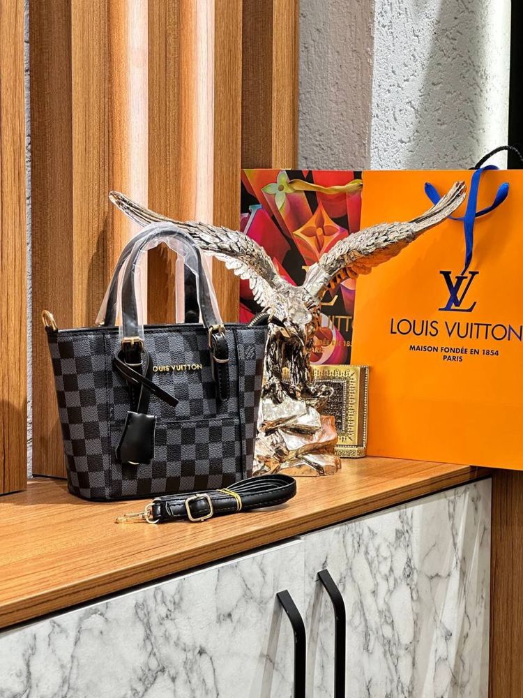 Genti dama,Louis Vuitton