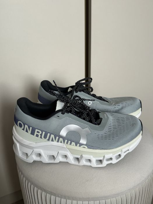 Sneaker de dama On 'Cloudmonster"