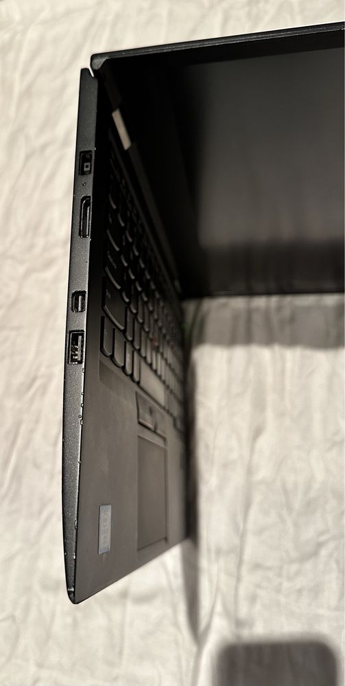 Laptop Lenovo X1 Carbon generatia 4 i7-6600 16GB RAM WQHD 512GB SSD
