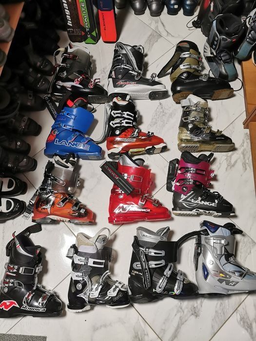 Clăpari de Ski Atomic bocanci de schiuri