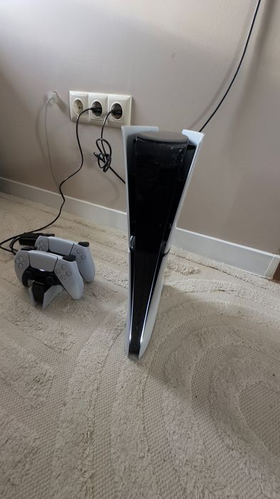 PlayStation V не различим от нов!