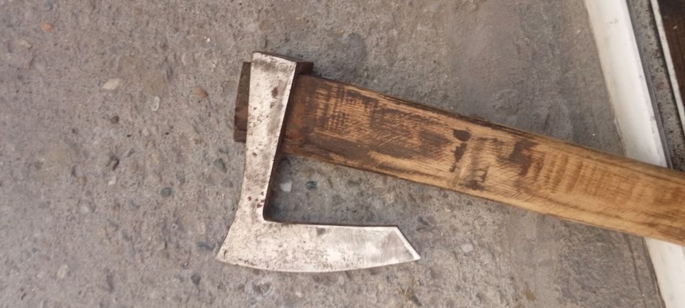 Bardă facuta din cupon de cale ferată